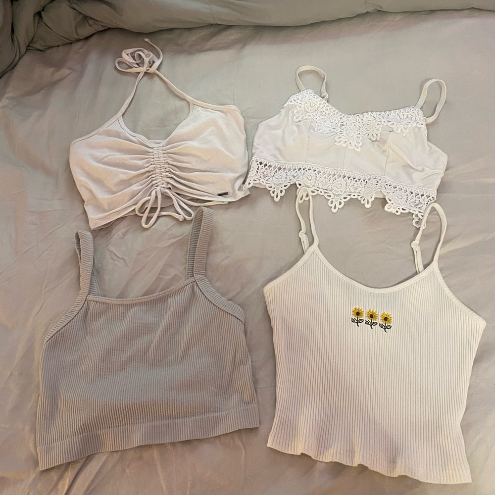 White crop tops (CAN BE SOLD SEPARATE)